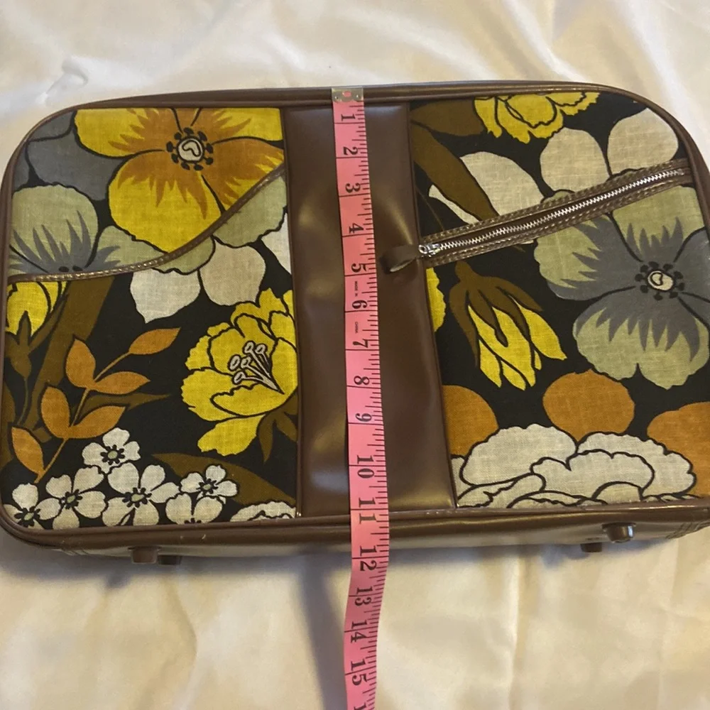 Vintage Flower Power overnight suitcase